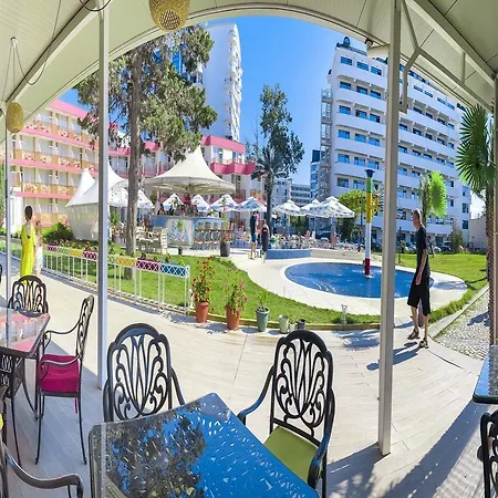 Flamingo Hotel 3*
